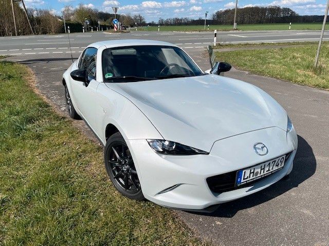 Weiß Gebraucht 2018 Mazda MX5 Exclusive-Line Cabrio | 16.400 € (Fairer Preis) - Bild 1/4