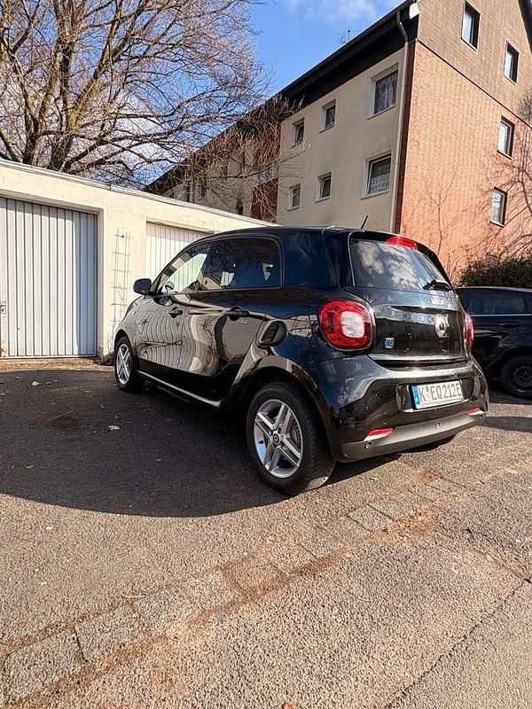 Gebraucht Smart ForFour Electric Drive 60 kW (82 PS) 2021 Schwarz Kleinwagen