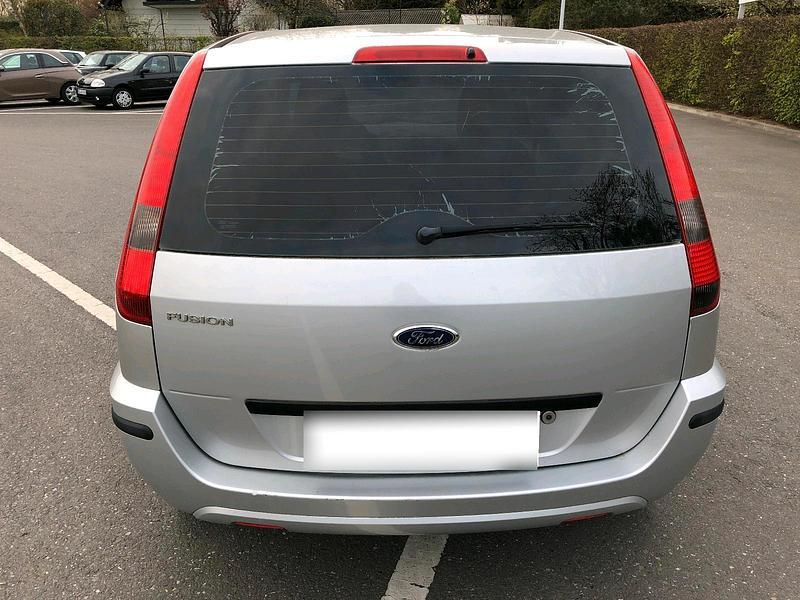 Gebraucht Ford Fusion 80 PS (58 kW) 2005 Silber Kleinwagen
