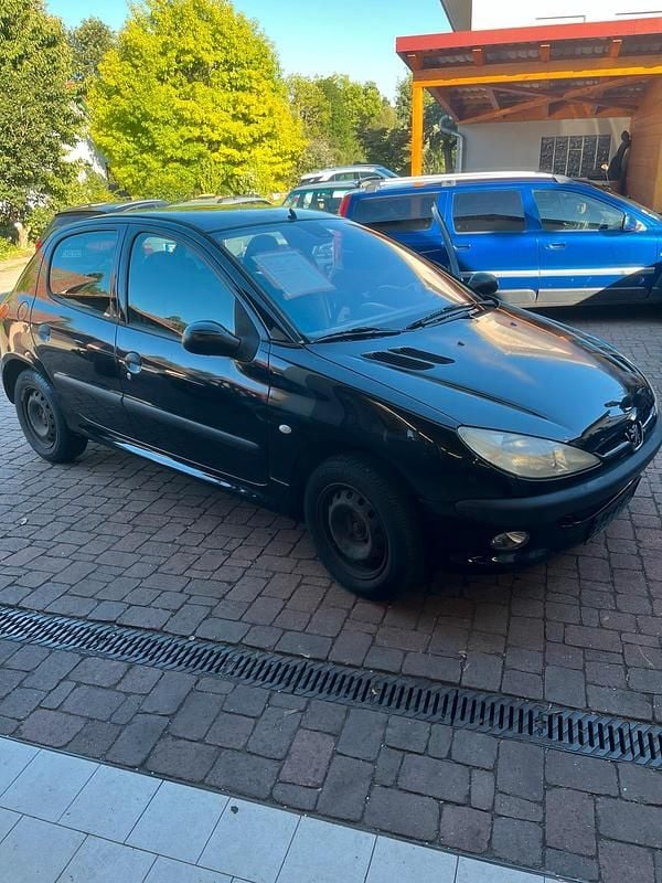 Schwarz Gebraucht 2002 Peugeot 206 Kleinwagen | 1.200 € (Fairer Preis) - Bild 1/3