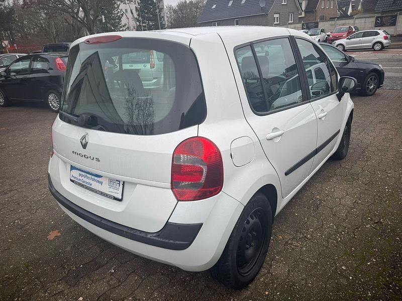 Gebraucht Renault Modus Dynamique 111 PS (81 kW) 2008 Weiß Van / Kleinbus
