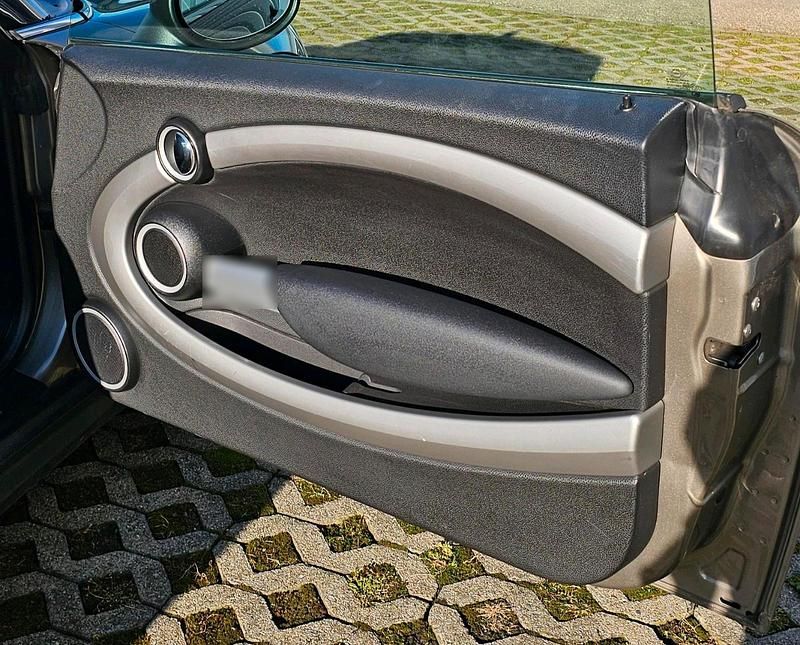 Gebraucht Mini Cooper Cabriolet 122 PS (89 kW) 2011 Grau Cabrio