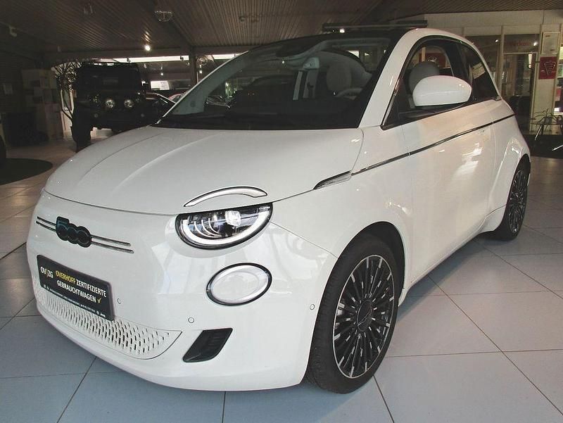 Weiß Gebraucht 2023 Fiat 500e La Prima Cabrio | 27.950 € (Etwas zu teuer) - Bild 1/4