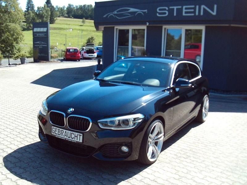 Schwarz Gebraucht 2016 BMW 120 M Sport Kleinwagen | 11.900 € (Fairer Preis) - Bild 1/4