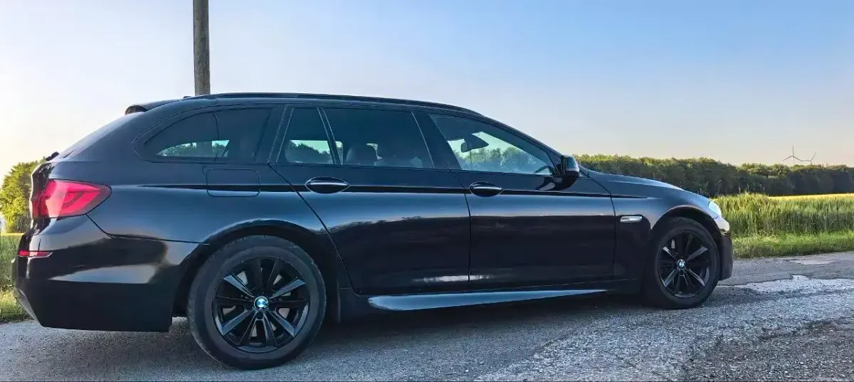 Gebraucht BMW 530 Shadowline 258 PS (189 kW) 2011 Schwarz Kombi