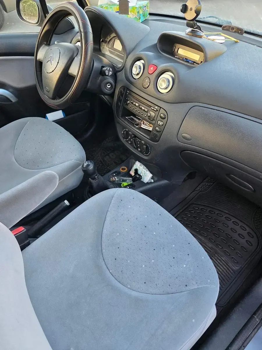 Occasion Citroën C3 70 ch (51 kW) 2004 Gris Citadine