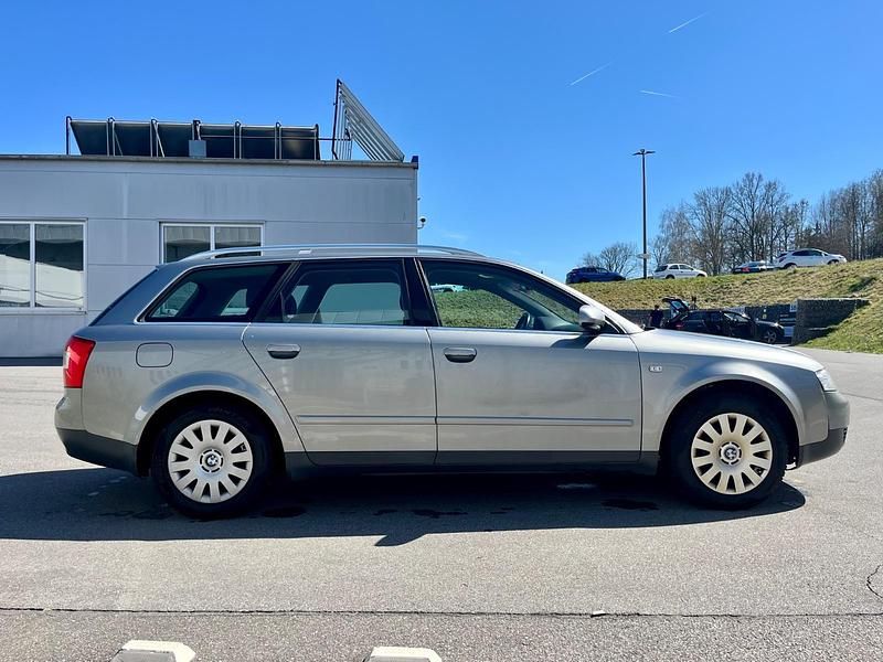 Gebraucht Audi A4 130 PS (95 kW) 2002 Silber Kombi