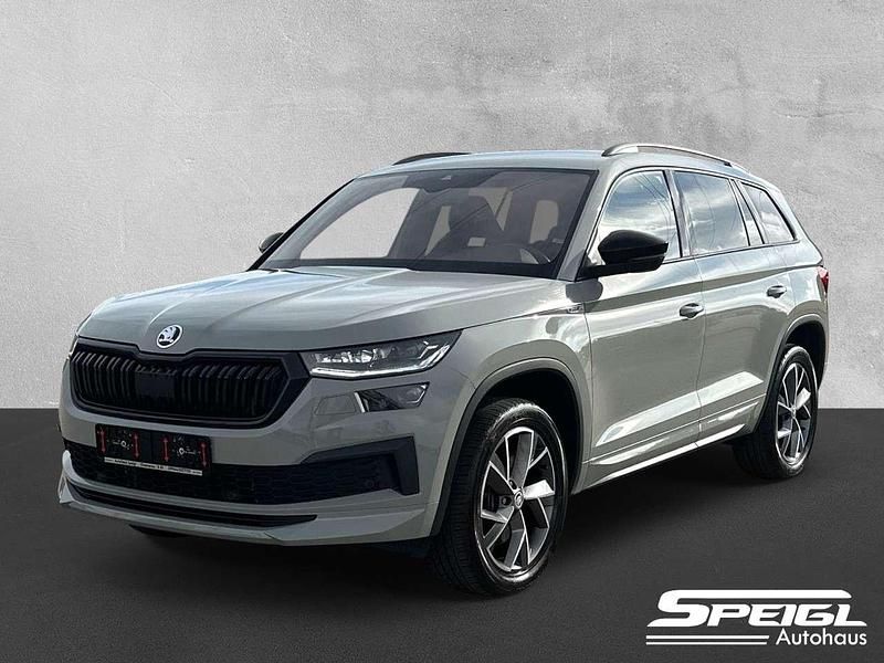 Steelgrau Gebraucht 2023 Skoda Kodiaq SportLine SUV | 39.490 € (Fairer Preis) - Bild 1/4
