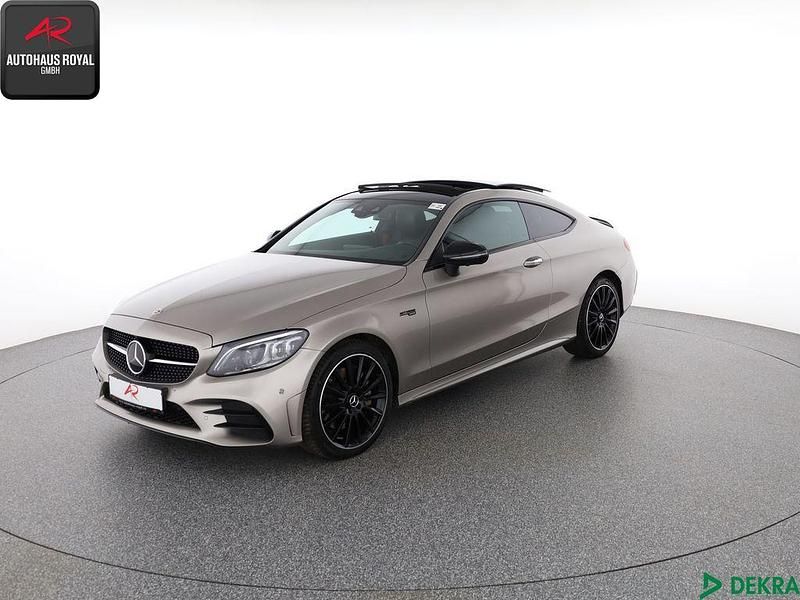 Mojavesilber Gebraucht 2022 Mercedes C400 AMG Coupé | 46.880 € - Bild 1/4