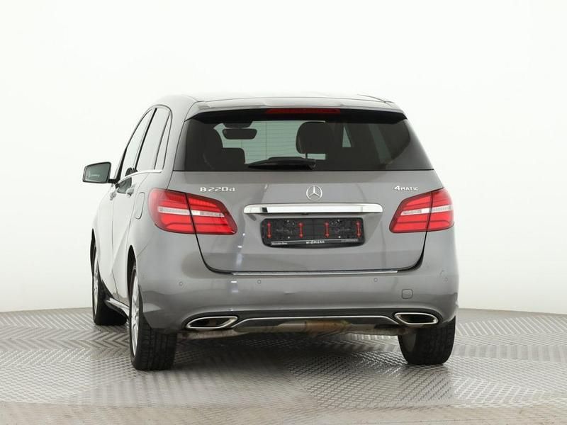Gebraucht Mercedes 220 177 PS (130 kW) 2018 Metalliclack mountaingrau (metallic) Kombi