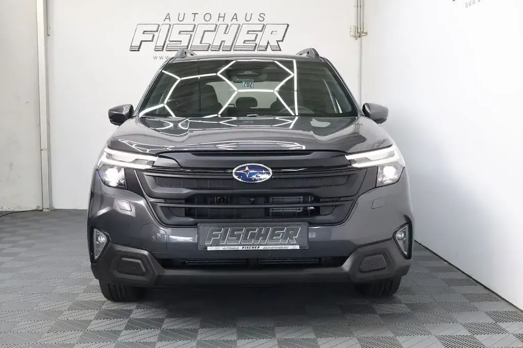 Neu Subaru Forester Active 136 PS (100 kW) 2026 Grau SUV