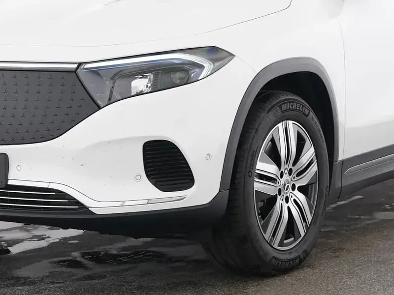Gebraucht Mercedes EQA250+ Advanced 140 kW (191 PS) 2025 Weiß SUV
