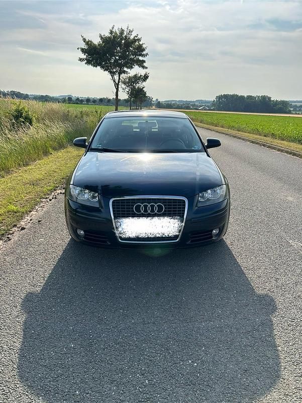 Blau Gebraucht 2006 Audi A3 Sportback Ambiente Limousine | 2.000 € (Superpreis) - Bild 1/4