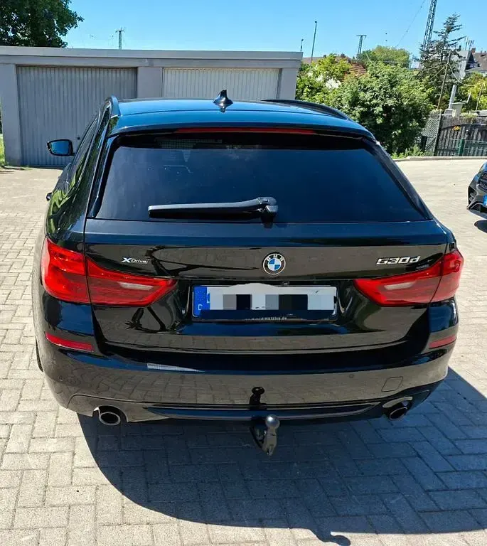 Gebraucht BMW 530 Performance 265 PS (194 kW) 2020 Schwarz Kombi