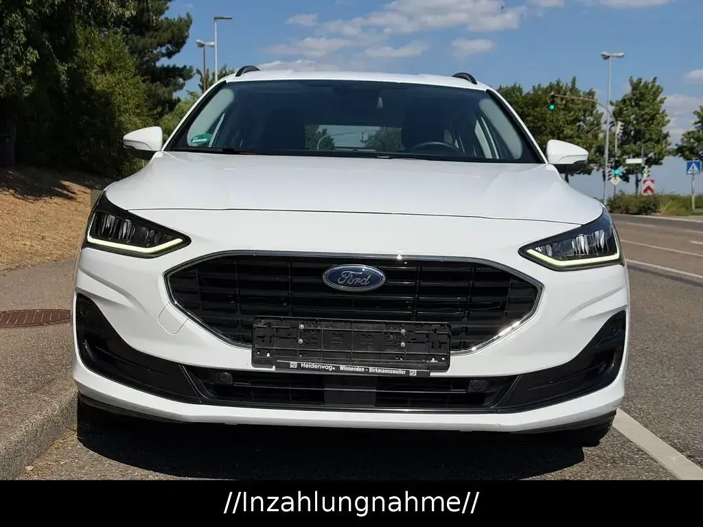 Gebraucht Ford Focus Cool & Connect 125 PS (91 kW) 2022 Weiß Limousine