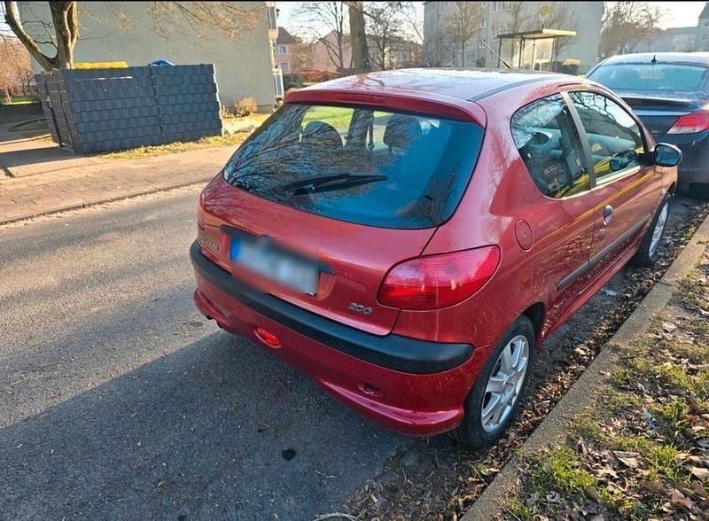 Rot Gebraucht 1999 Peugeot 206 Limousine | 800 € (Guter Preis) - Bild 1/4