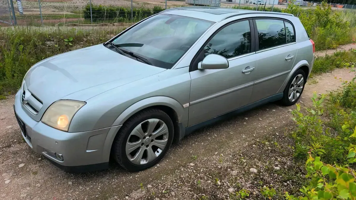 Gebraucht Opel Signum 155 PS (114 kW) 2004 Silber Kleinwagen