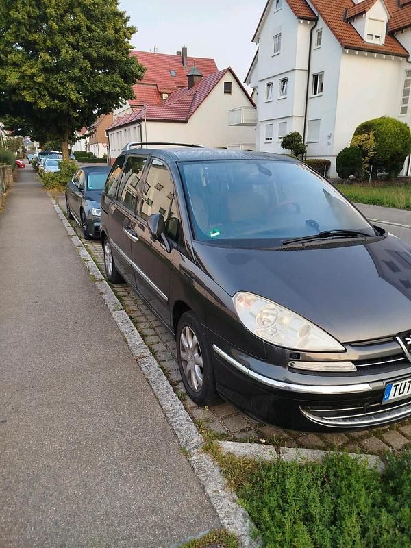 Braun Gebraucht 2009 Peugeot 807 Van / Kleinbus | 2.500 € (Guter Preis) - Bild 1/4