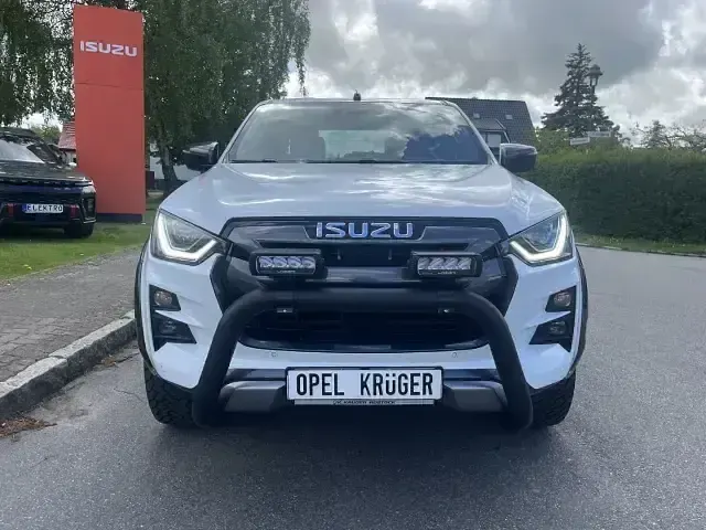 Gebraucht Isuzu D-Max 163 PS (119 kW) 2024 Splash white Pickup