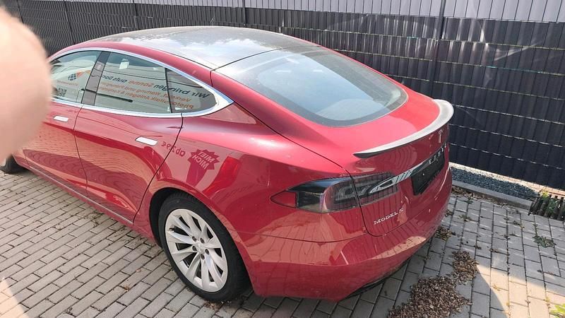 Gebraucht Tesla Model S 242 kW (330 PS) 2017 Rot Kleinwagen