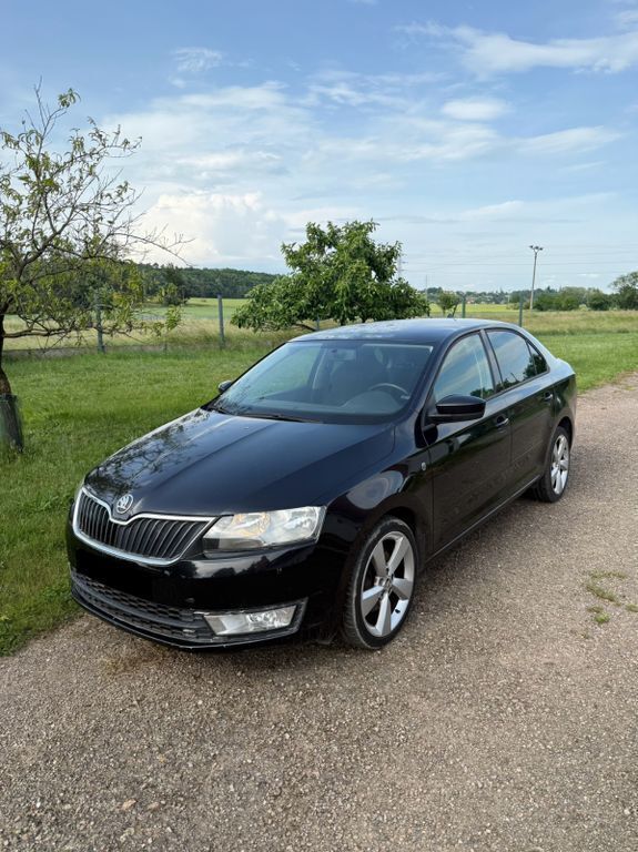 Gebraucht Skoda Rapid Active 105 PS (77 kW) 2013 Schwarz Limousine