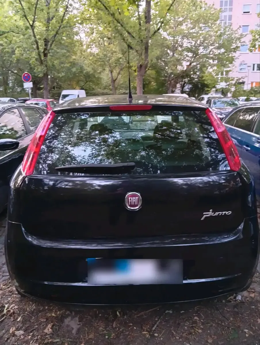 Gebraucht Fiat Grande Punto 77 PS (56 kW) 2009 Schwarz Kleinwagen