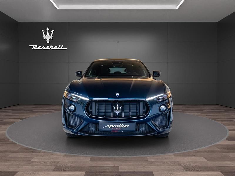 Neu Maserati Levante 581 PS (427 kW) 2026 Blu royale SUV