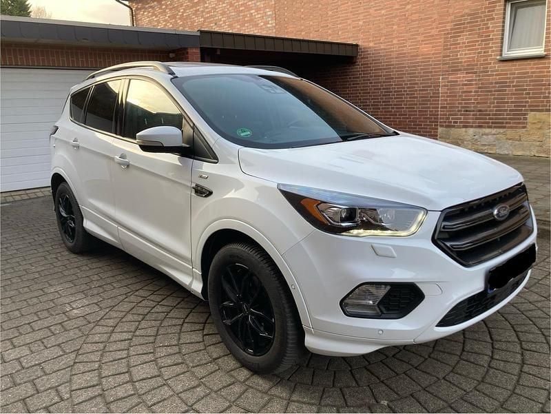 Usata Ford Kuga ST-Line 2017 Bianco SUV