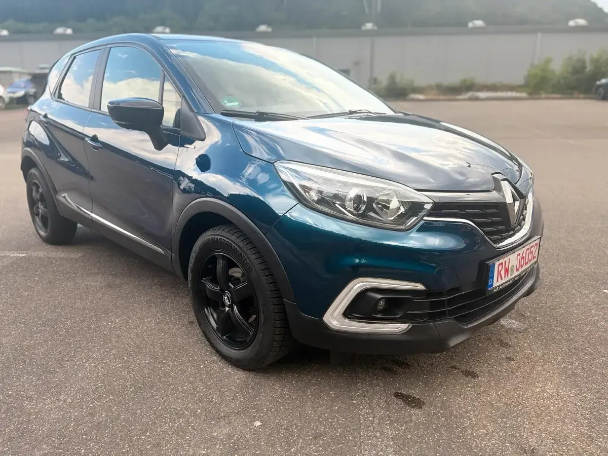 Gebraucht Renault Captur 90 PS (66 kW) 2019 Blau SUV