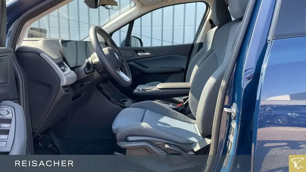 Gebraucht BMW 220 163 PS (119 kW) 2025 Night dusk blue Coupé