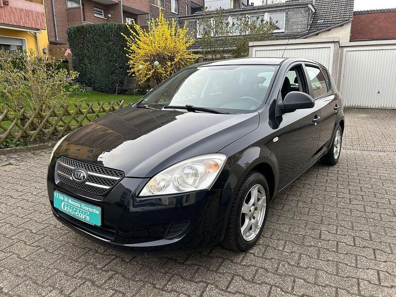 Gebraucht Kia Ceed Attract 109 PS (80 kW) 2009 Schwarz Kleinwagen