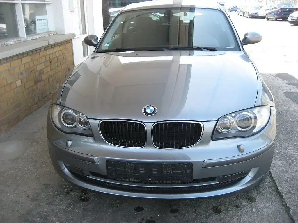 Gebraucht BMW 116 Advantage 122 PS (89 kW) 2009 Grau Kleinwagen