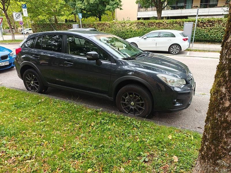 Grau Gebraucht 2014 Subaru XV SUV | 9.000 € (Fairer Preis) - Bild 1/4