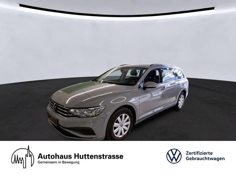 Außenfarbe: Gebraucht 2023 VW Passat Kombi | 25.920 € (Guter Preis) - Bild 1/4