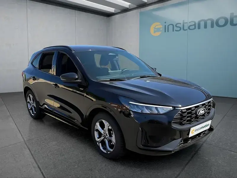 Gebraucht Ford Kuga ST-Line 190 PS (139 kW) 2025 Schwarz SUV
