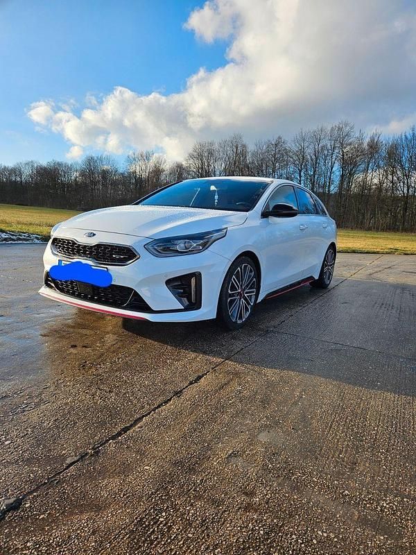 Gebraucht Kia ProCeed GT 204 PS (150 kW) 2021 Weiß Kombi