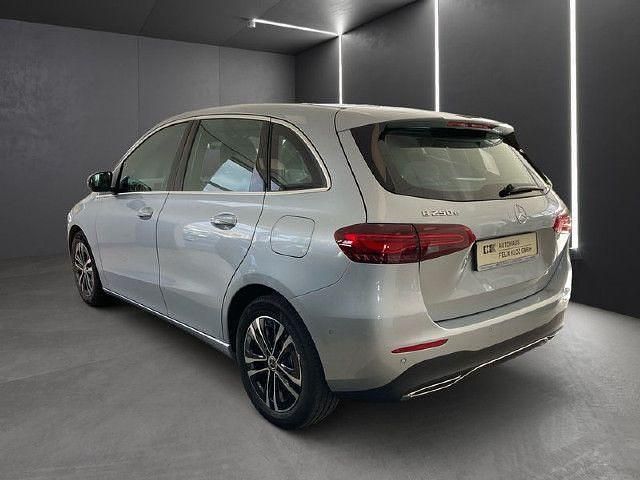 Gebraucht Mercedes B250e 218 PS (160 kW) 2024 Van / Kleinbus