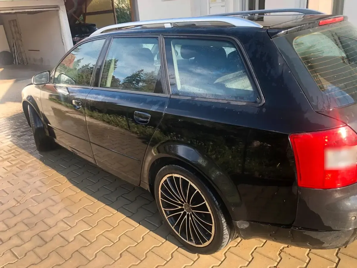 Gebraucht Audi A4 116 PS (85 kW) 2004 Schwarz Limousine