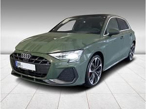Gebraucht Audi A3 S-Line 204 PS (150 kW) 2026 Grün (m4 distriktgrün metallic) Limousine