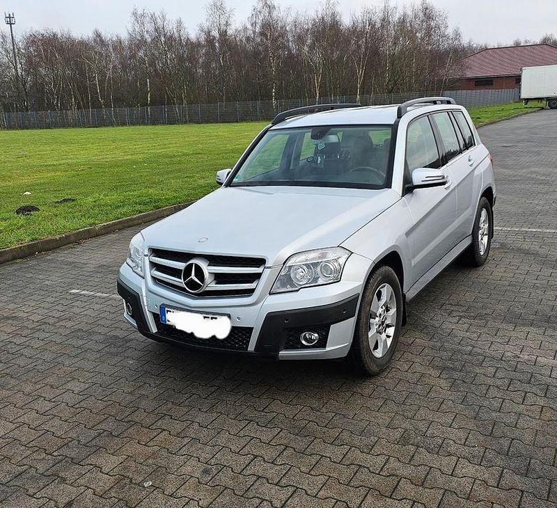 Silber Gebraucht 2009 Mercedes GLK320 SUV | 13.000 € (Fairer Preis) - Bild 1/4
