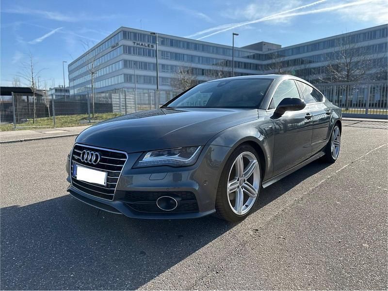 Grau Gebraucht 2011 Audi A7 S-Line Kleinwagen | 15.000 € (Fairer Preis) - Bild 1/4
