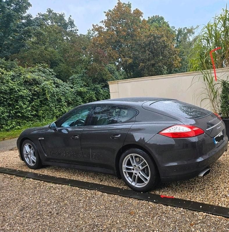 Gebraucht Porsche Panamera 300 PS (220 kW) 2011 Coupé