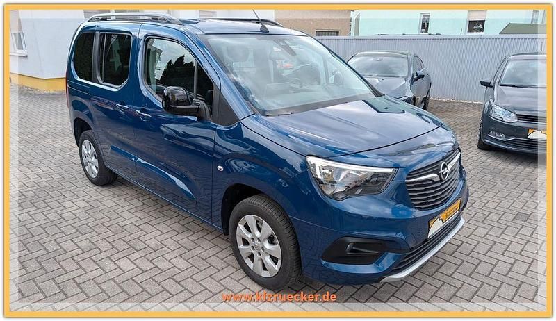 Gebraucht Opel Combo Life Ultimate 131 PS (96 kW) 2023 Blau Limousine