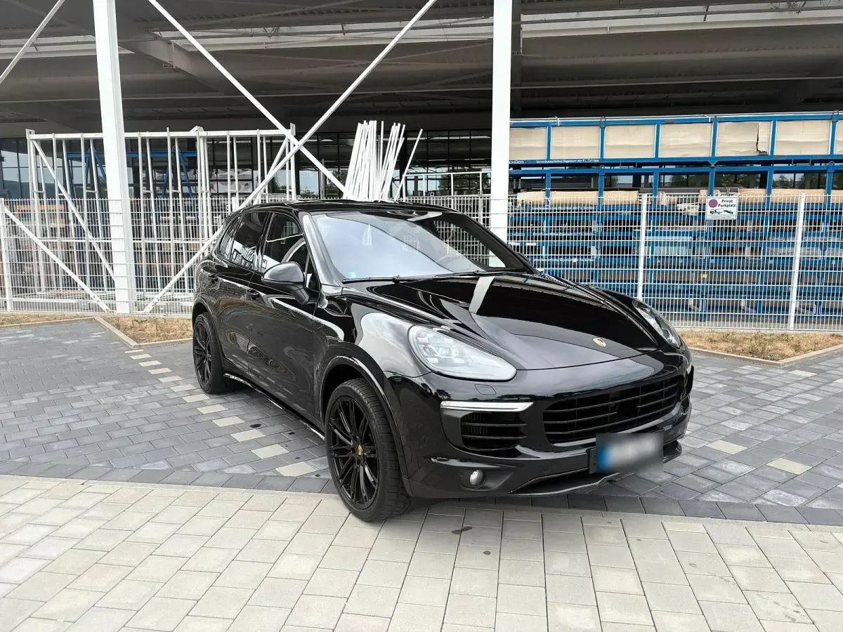 Gebraucht Porsche Cayenne 262 PS (192 kW) 2015 Schwarz SUV