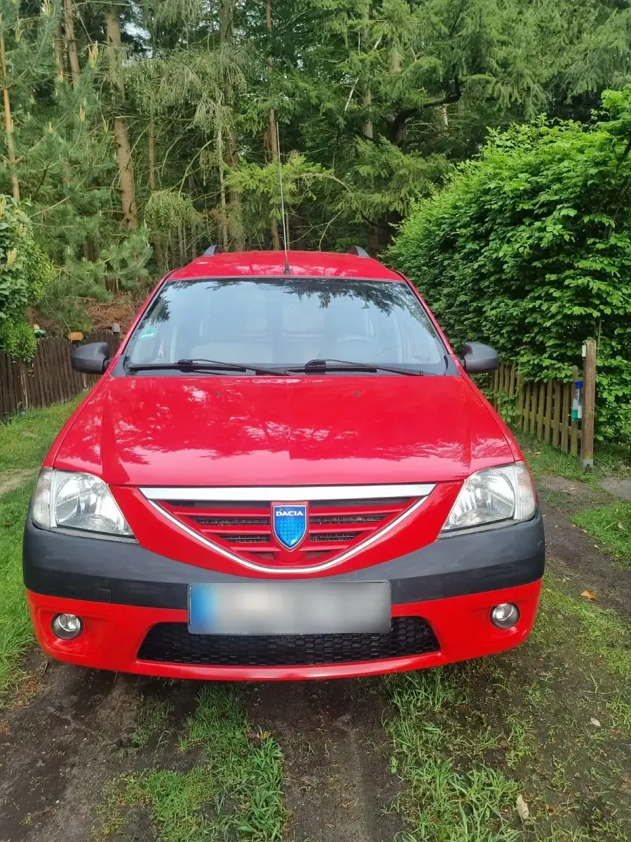 Używany Dacia Logan 2009 Czerwony Sedan/Limuzyna