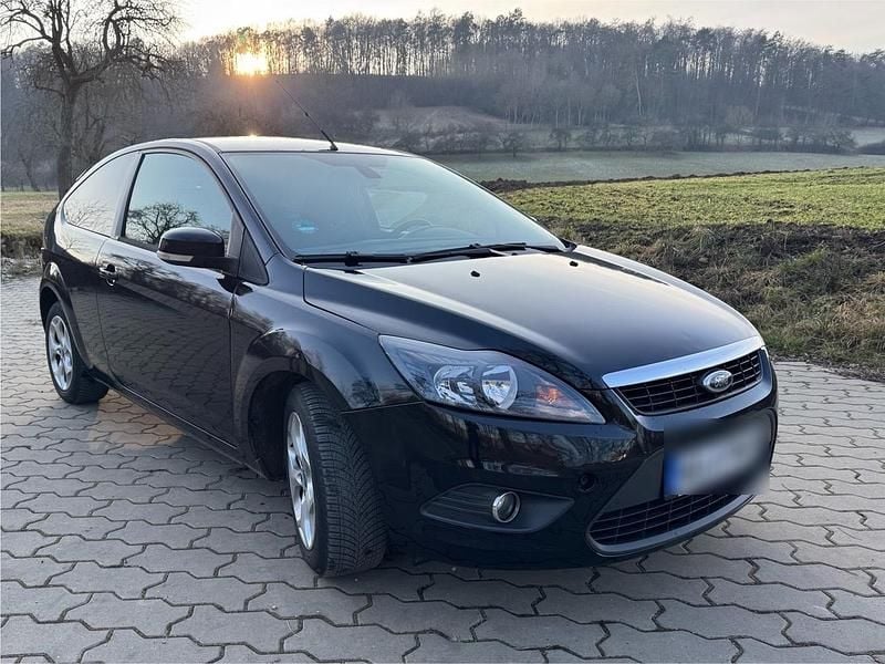 Gebraucht Ford Focus 100 PS (73 kW) 2010 Schwarz Coupé