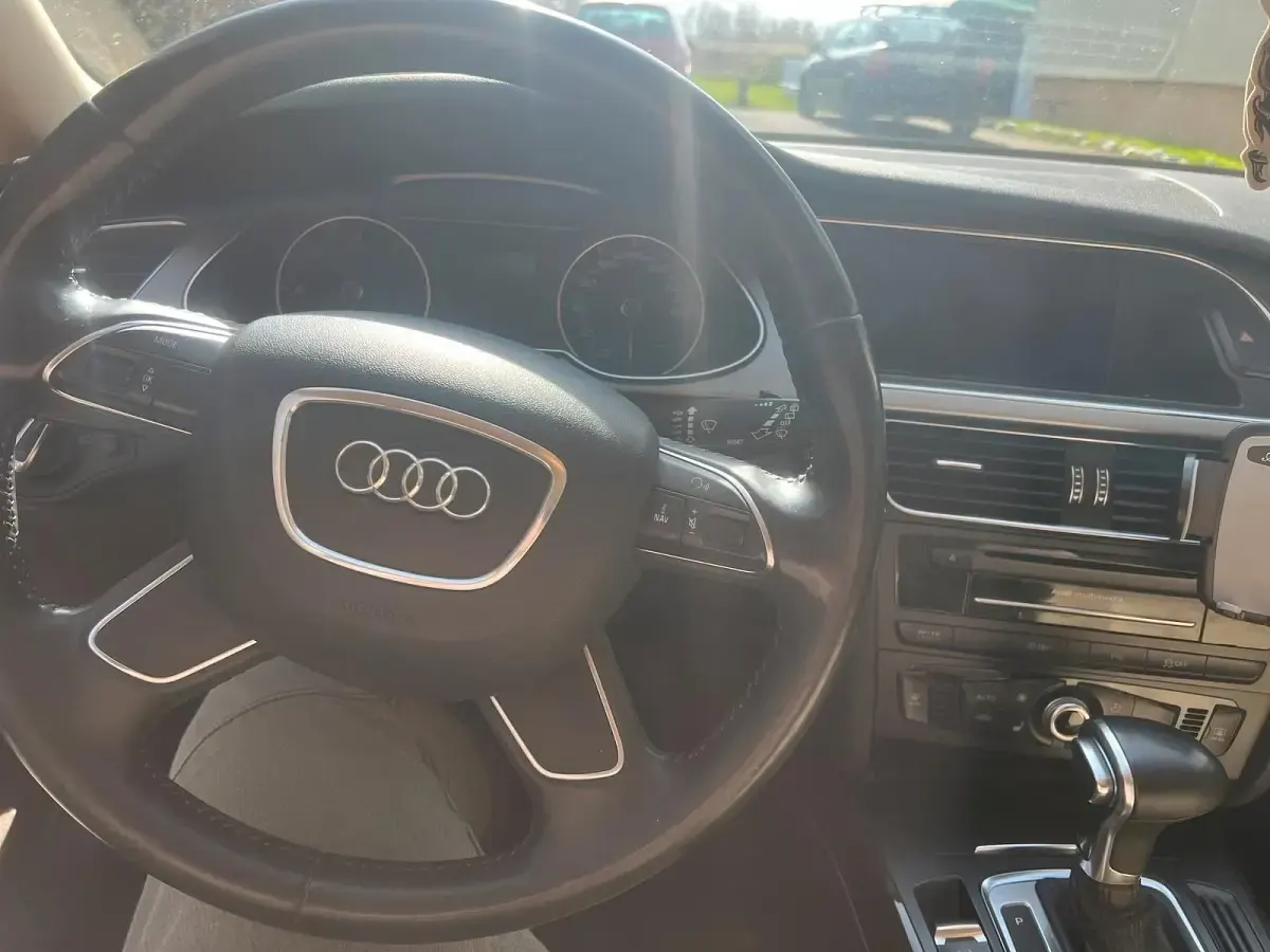 Gebraucht Audi A4 245 PS (180 kW) 2012 Blau Kombi