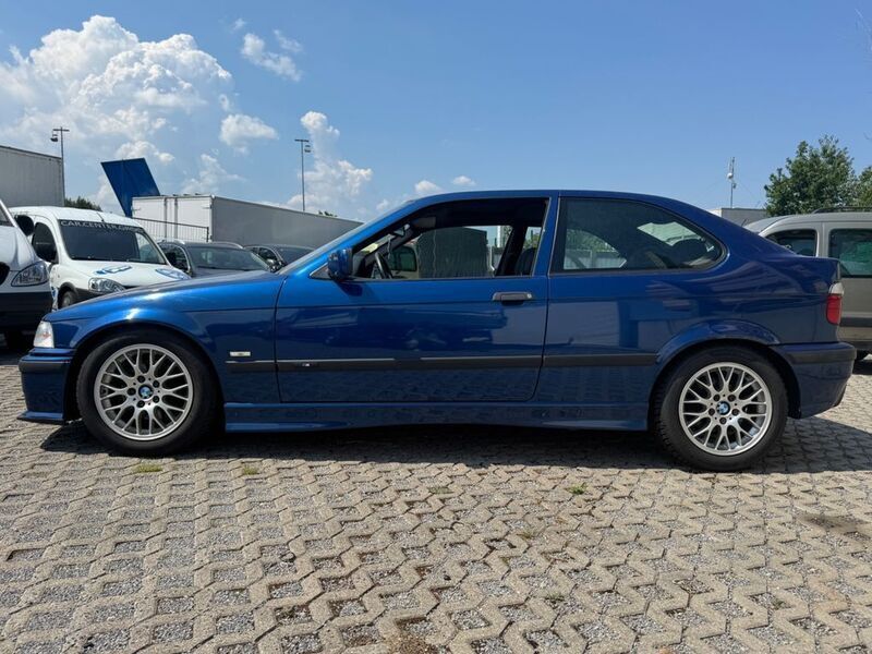 Blau Gebraucht 1999 BMW 323 Compact M Sport Kleinwagen | 5.200 € (Guter Preis) - Bild 1/4