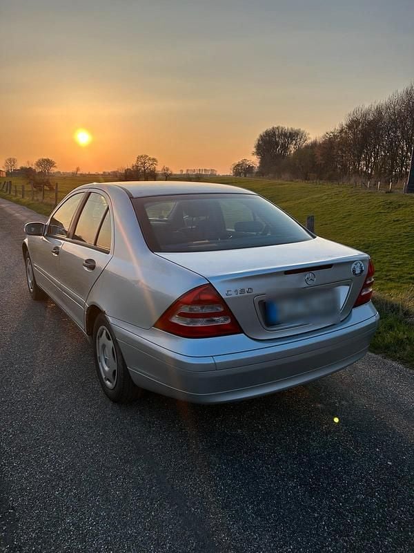 Gebraucht Mercedes C180 128 PS (94 kW) 2001 Silber Limousine