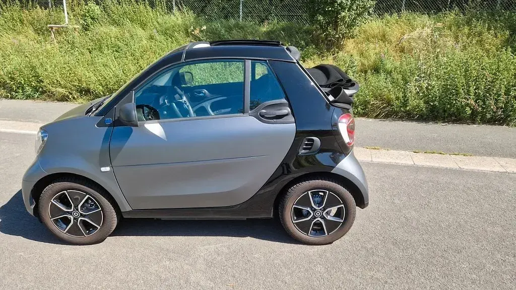 Gebraucht Smart ForTwo Electric Drive Passion 60 kW (82 PS) 2022 Grau Cabrio